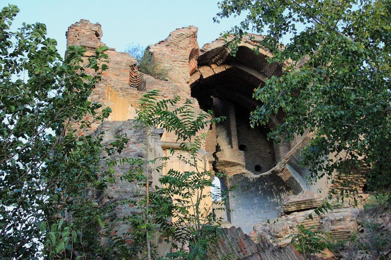 WineTorium Hotel Tbilisi Exterior foto